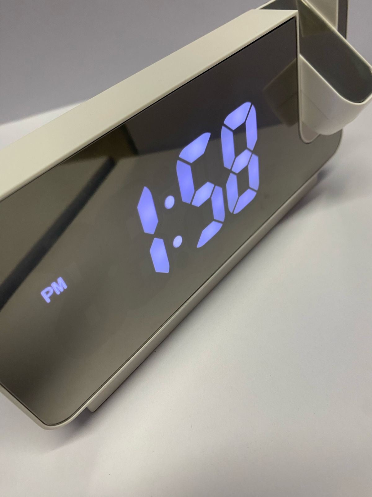 Reloj Alarma Proyector